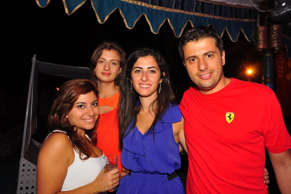 Night Beach Party @ Edde Sands